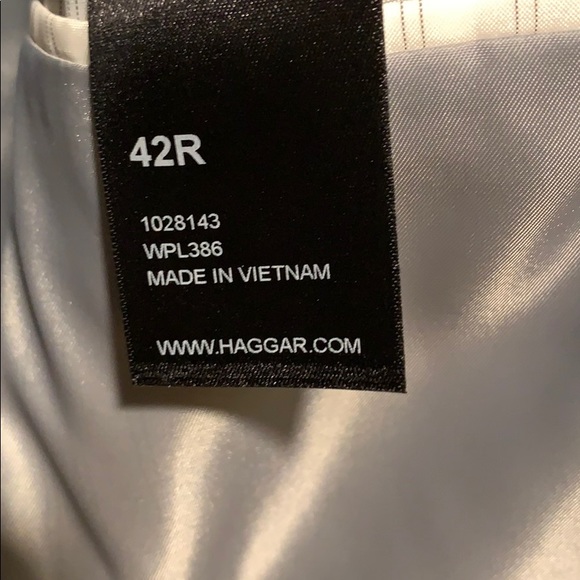 HAGGAR tailored fit travel performance suit jacket - Picture 7 of 8